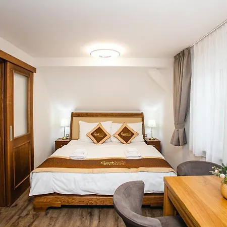 Lägenhetshotell Synek 4*