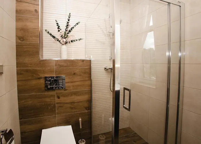 Synek شقة فندقية 4*